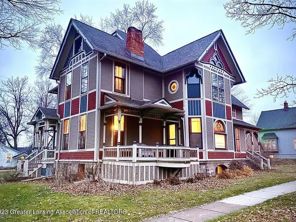 604 S Barnes St, Mason, MI 48854