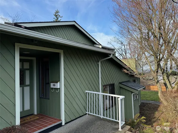831 Mason Street, Bellingham, WA 98225