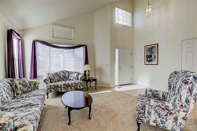 4 bed, 3100 sqft, $3,800 — Photo 3