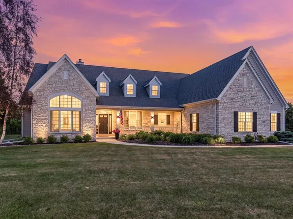 129 Preserve COURT, Grafton, WI 53024