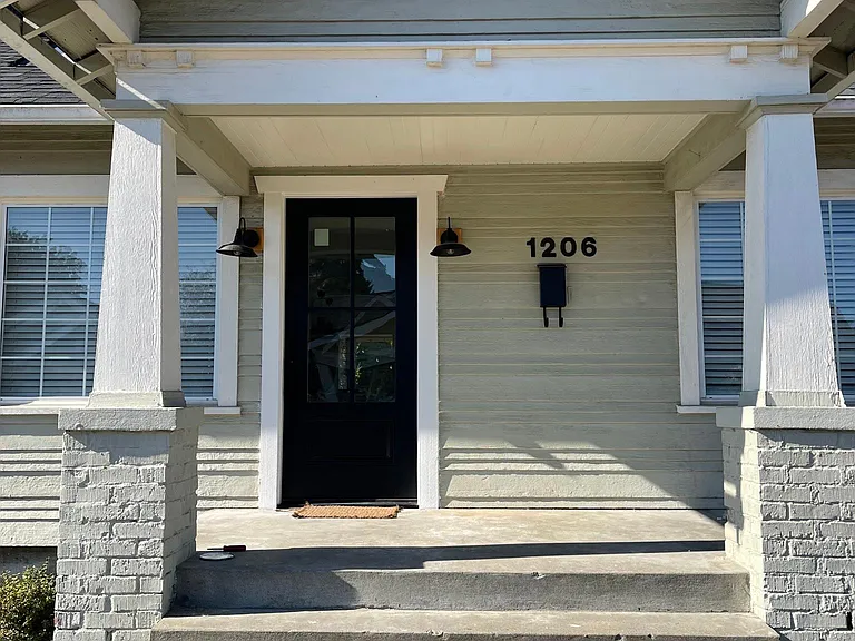 1206 N Anderson St — Photo 31
