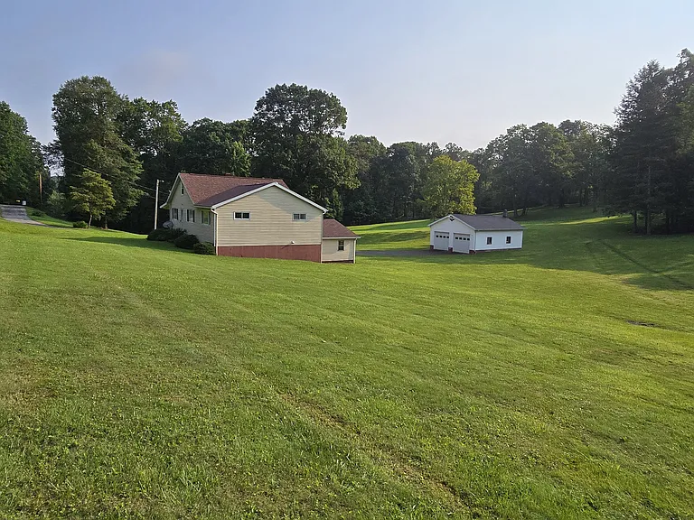 15731 Veterans Memorial Hwy — Photo 4