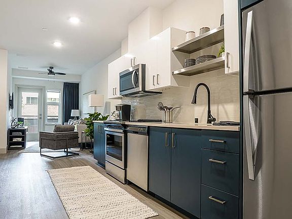 2nd image of 1714 21st St #451