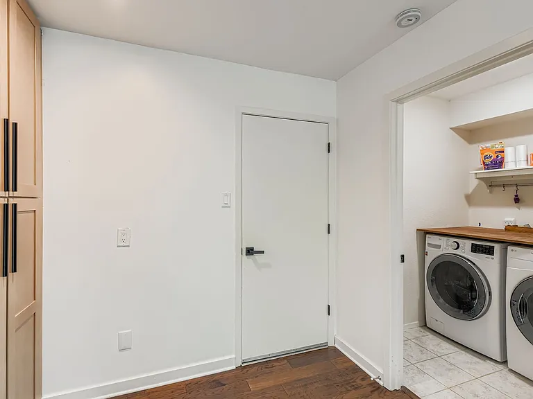 5413 Badger Bnd — Photo 23