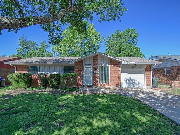 3rd image of 714 Richmond Dr