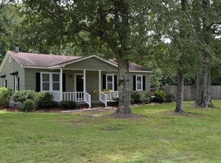 4155 Stag Park Rd, Burgaw, NC 28425