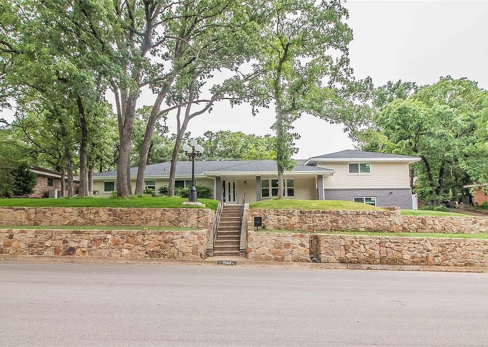 1st image of 4103 Pebble Creek Dr