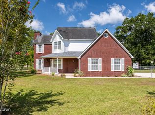 894 Haley Dr, Chipley, FL 32428