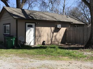 22086 Hermosa Dr, Anderson, CA 96007