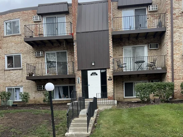 337 Hawthorne Cir, 337 Hawthorne Cir #1A, Mount Prospect, IL 60056