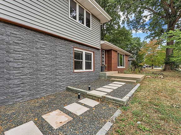 2nd image of 5529 S Dollison Avenue