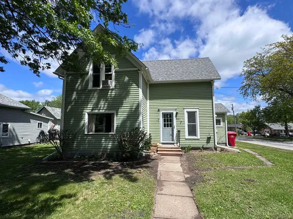 215 E Ames St, Russell, IA 50238