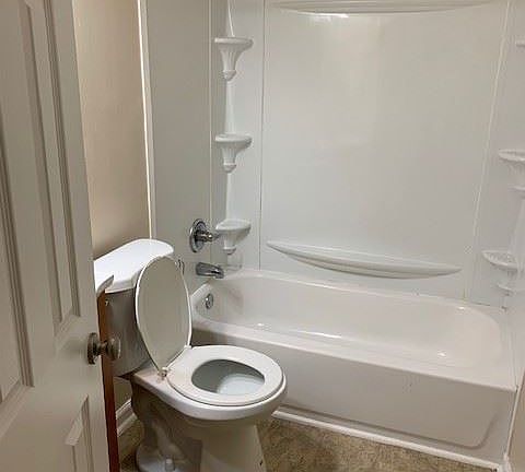 5th image of 1711 Poplar St APT B