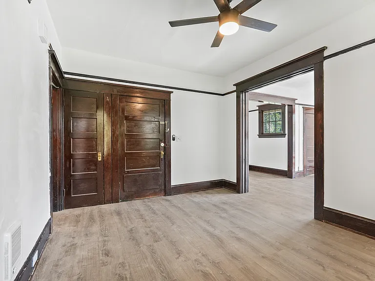 2411-2417 NE Glisan St #2415 — Photo 8