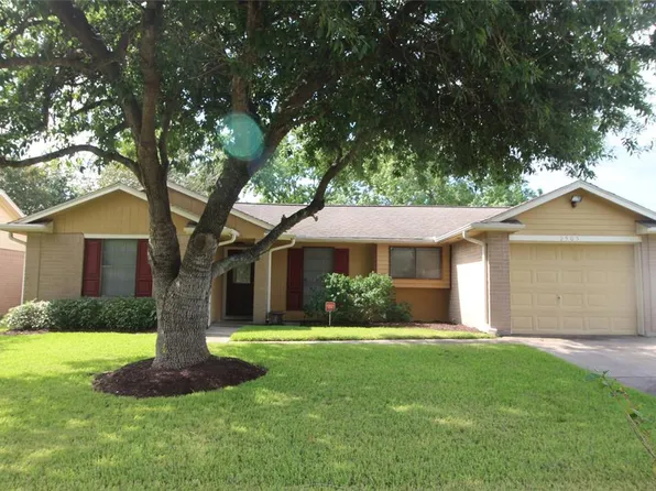 2505 Ironclad Dr, League City, TX 77573