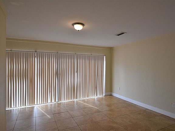 5th image of 9355 SW 170th Ln