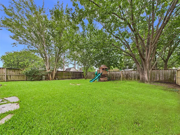 3718 Brookwood Dr — Photo 31