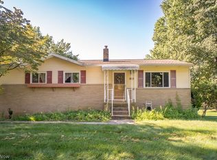 564 Neptune Dr, Uniontown, OH 44685