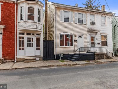 40 E Locust St, Mechanicsburg, PA, 17055