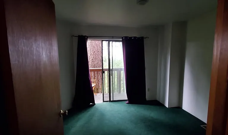 1181 Fir Ln — Photo 3