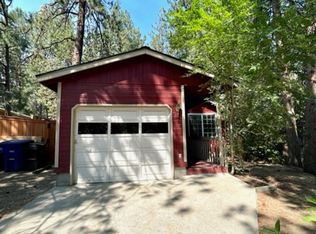 1924 SW Forest Ridge Ave, Bend, OR 97702