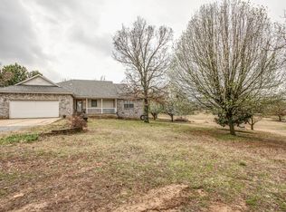837 W Willis Rd, Tahlequah, OK 74464