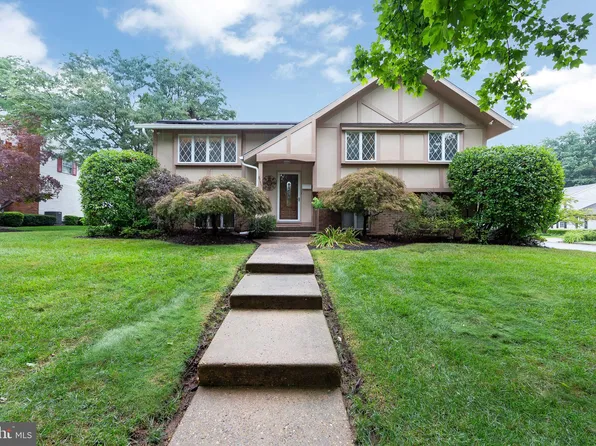 8755 Maple Ave, Pennsauken, NJ 08109