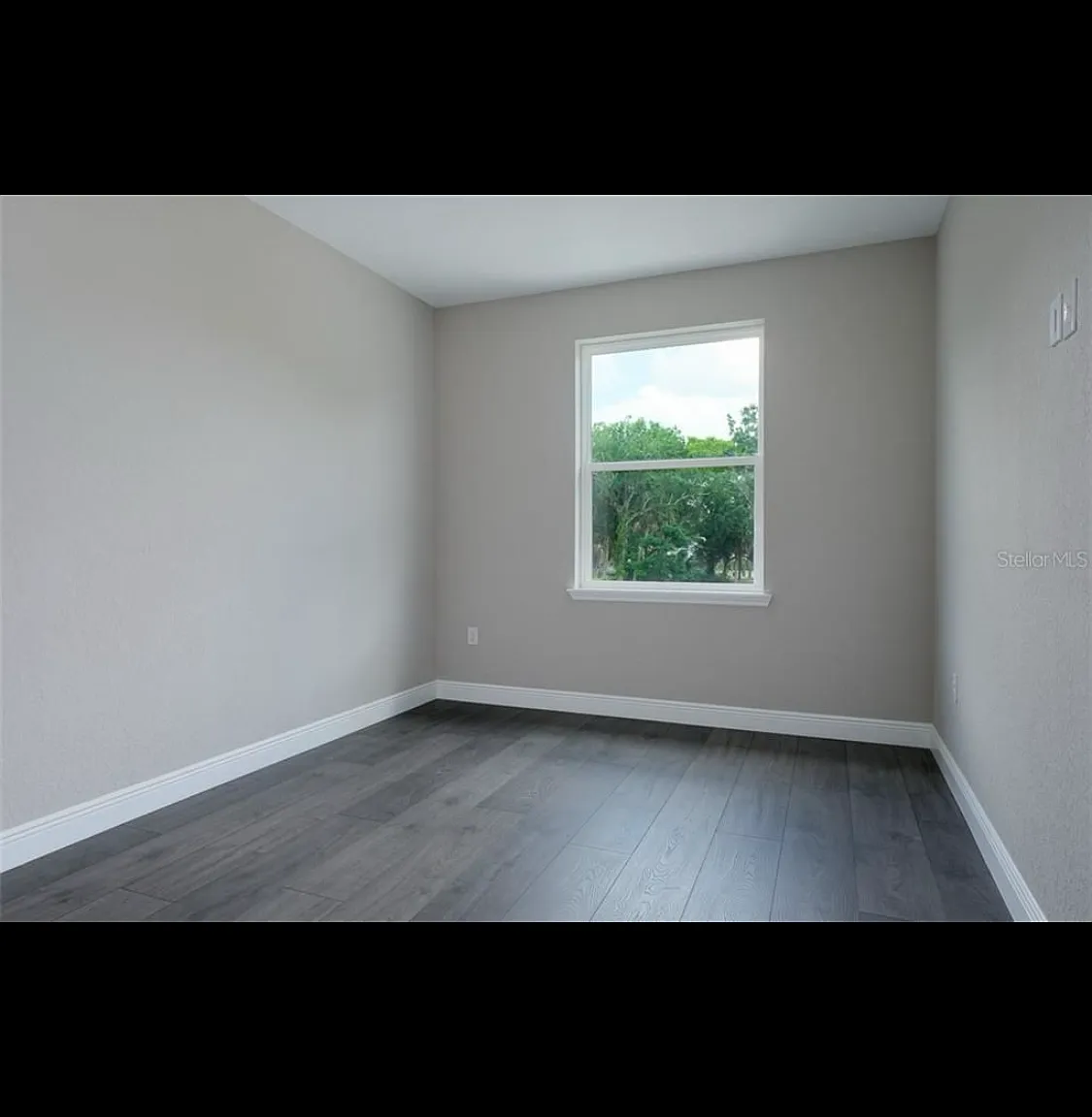 3 bed, 1941 sqft, $3,100 — Photo 3