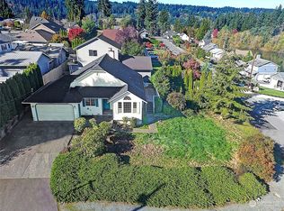 341 Edinburgh Dr, Camano Island, WA