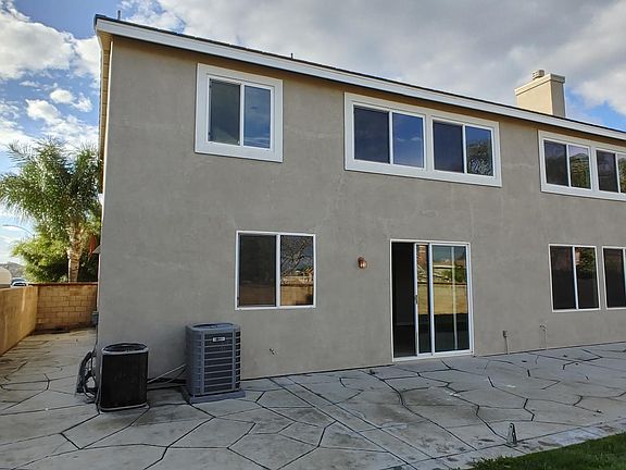 Sliding door entry into backyard
