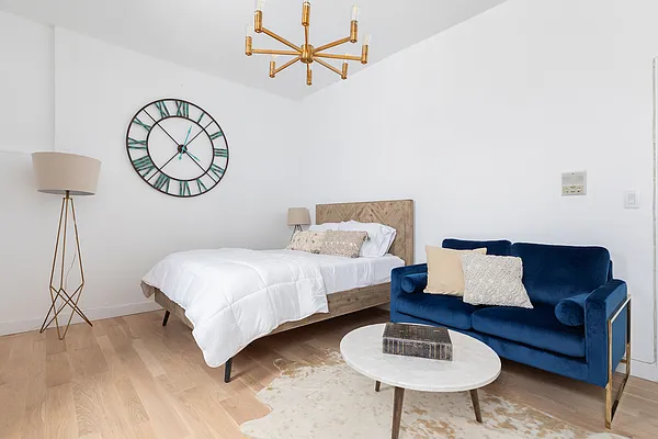 Rented by Oxford Property Group | media 12