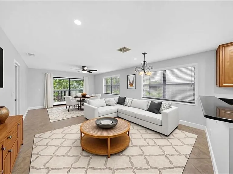 5270 Treetops Dr #J-201 — Photo 9