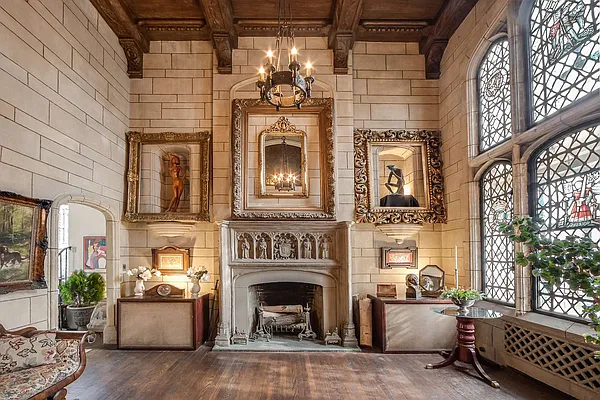 Sold by Nest Seekers International | media 13