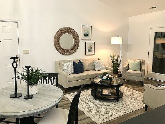 4th image of 400 Egret Lndg APT 302