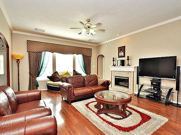 2nd image of 12635 Floret Hill Ln