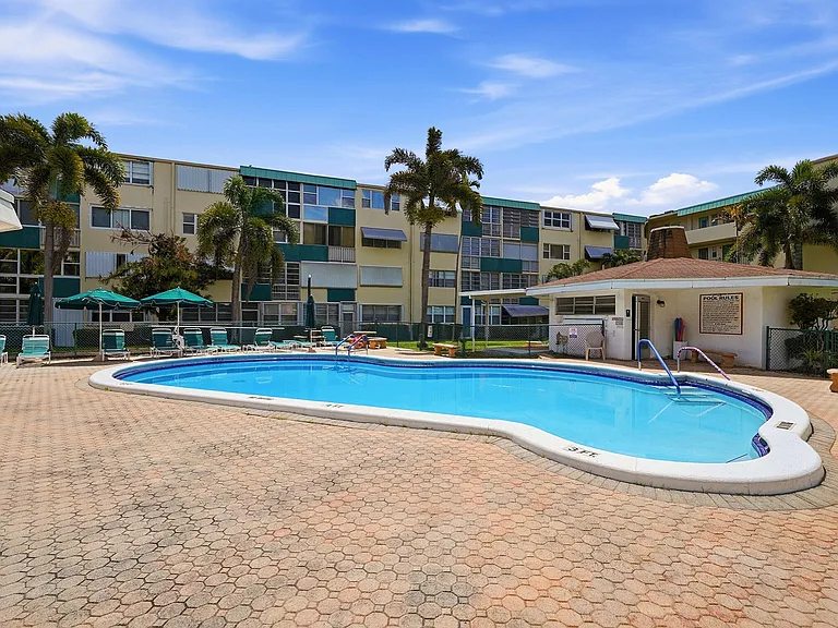1333 E Hallandale Beach Blvd #335 — Photo 19