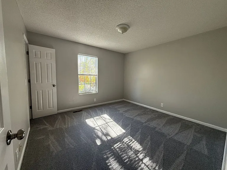 1628 Hunters Branch Rd — Photo 11