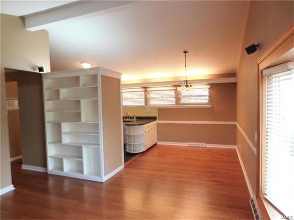 3rd image of 502 Pinellas Dr