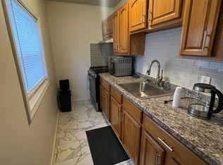 72 Ruth St APT 1, New Bedford, MA 02744