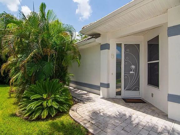 4th image of 1705 Aynsley Way