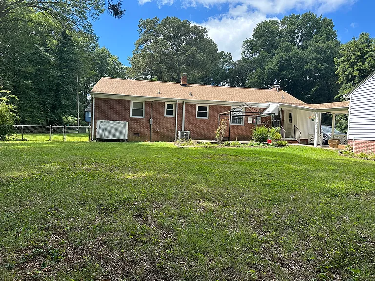 2317 Francine Rd — Photo 4