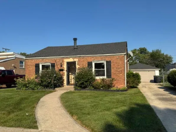 9855 S Campbell Ave, Evergreen Park, IL 60805