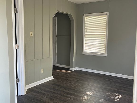 3rd image of 2812 Amsden Ave #1