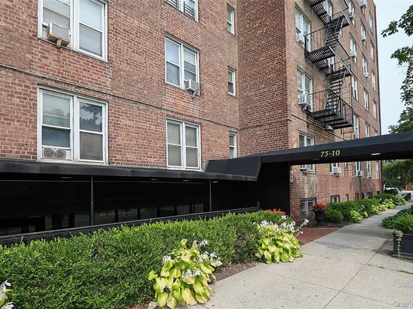7510 Yellowstone Boulevard #2C, Rego Park, NY 11374