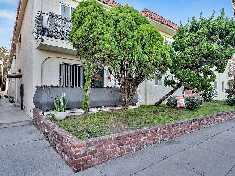 1518-1522 Euclid St — Photo 32