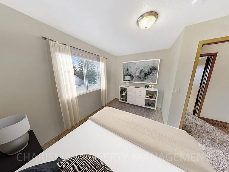 Parkside Apartments — Photo 24
