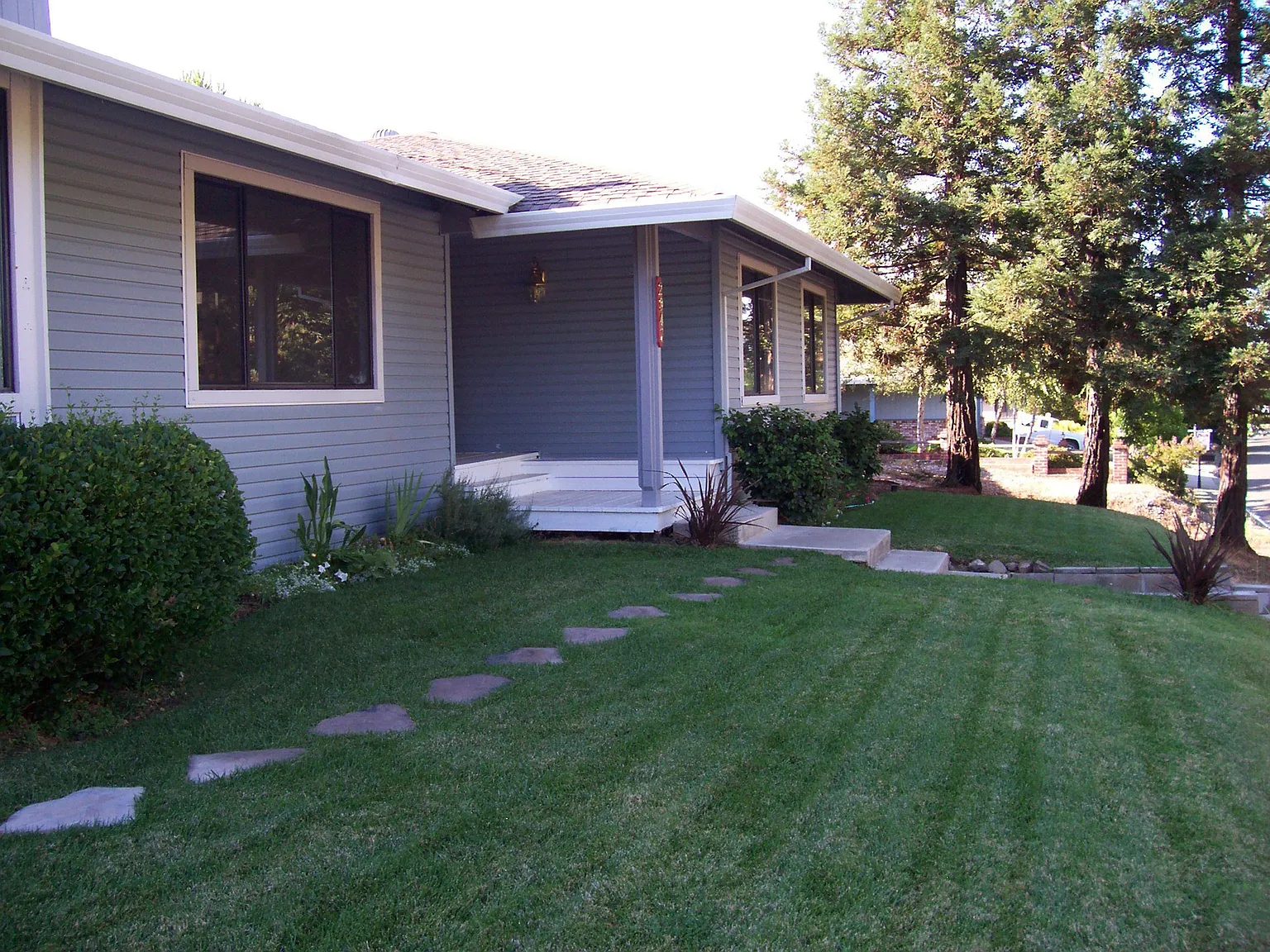 2947 Stanford Ln photo 1