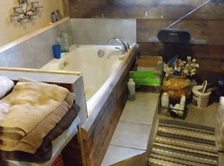 210 N Elm St, Mabel, MN 55954