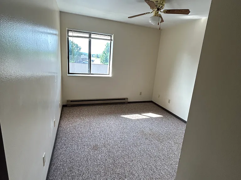 2421 4th Ave N #16 — Photo 13