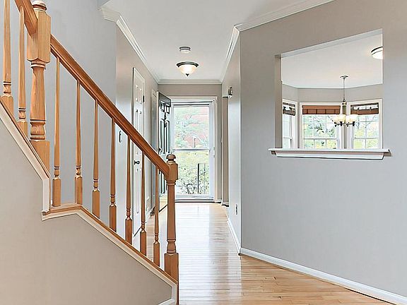 5th image of 13158 Ashnut Ln